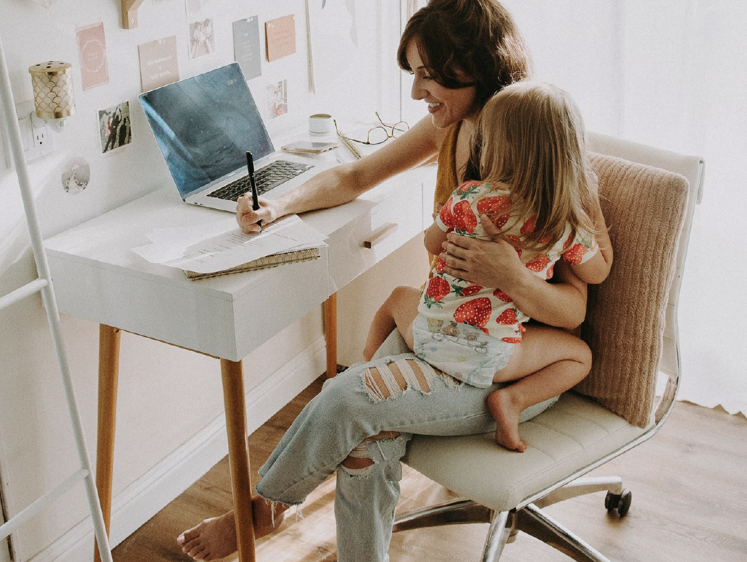 Episode 115: Let Go of Mom Guilt + Fill Your Well (with Ashlee Gadd)