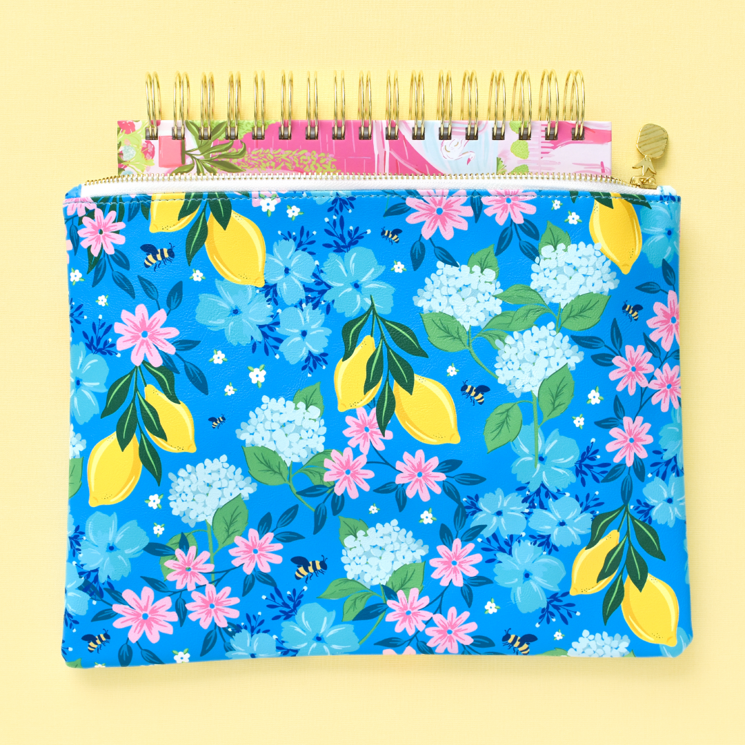 DAILY PLANNER INSIDE POUCH